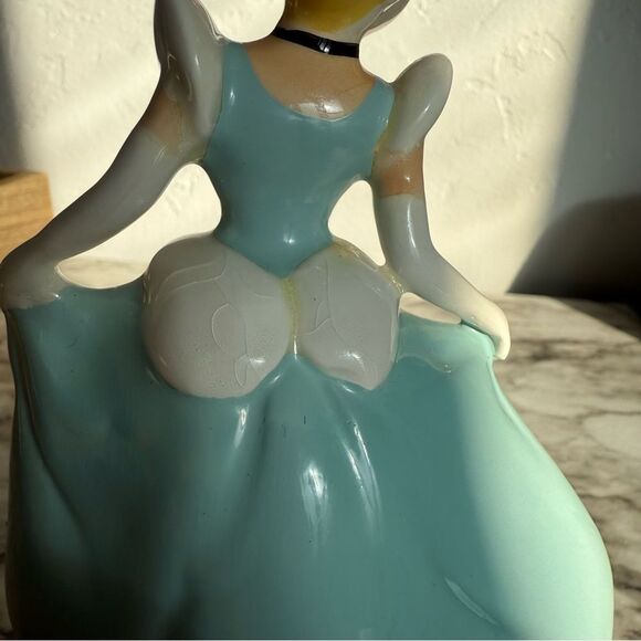 Disney Cinderella Vintage Music Player Machine - Picture 5 of 8